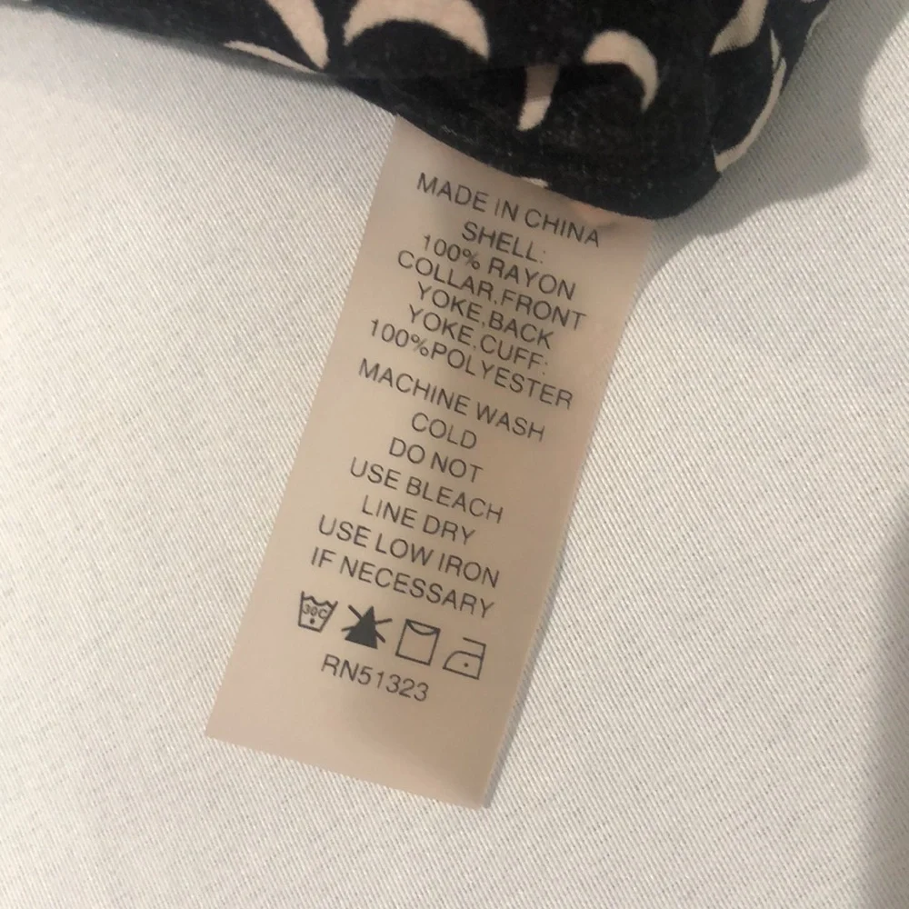 Vince Camuto Medium blouse long sleeve - Picture 14 of 14